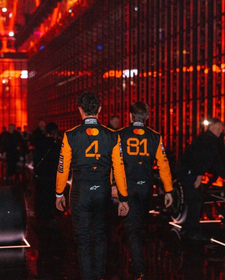 2025 F1 Racing Costume Worn by Lando Norris & Oscar Piastri SpeedX Gear